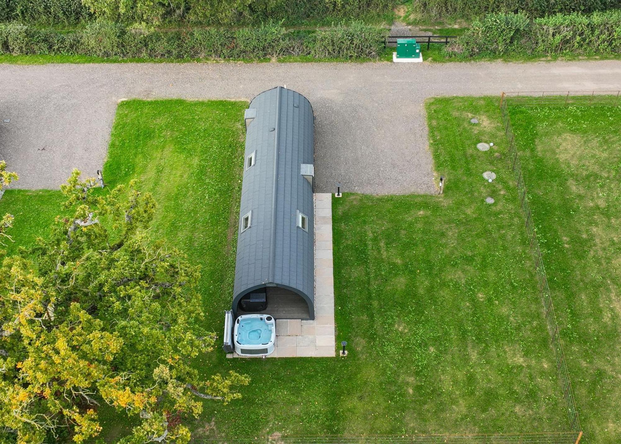 Firtree Farm Lodges Yeovil Exterior photo